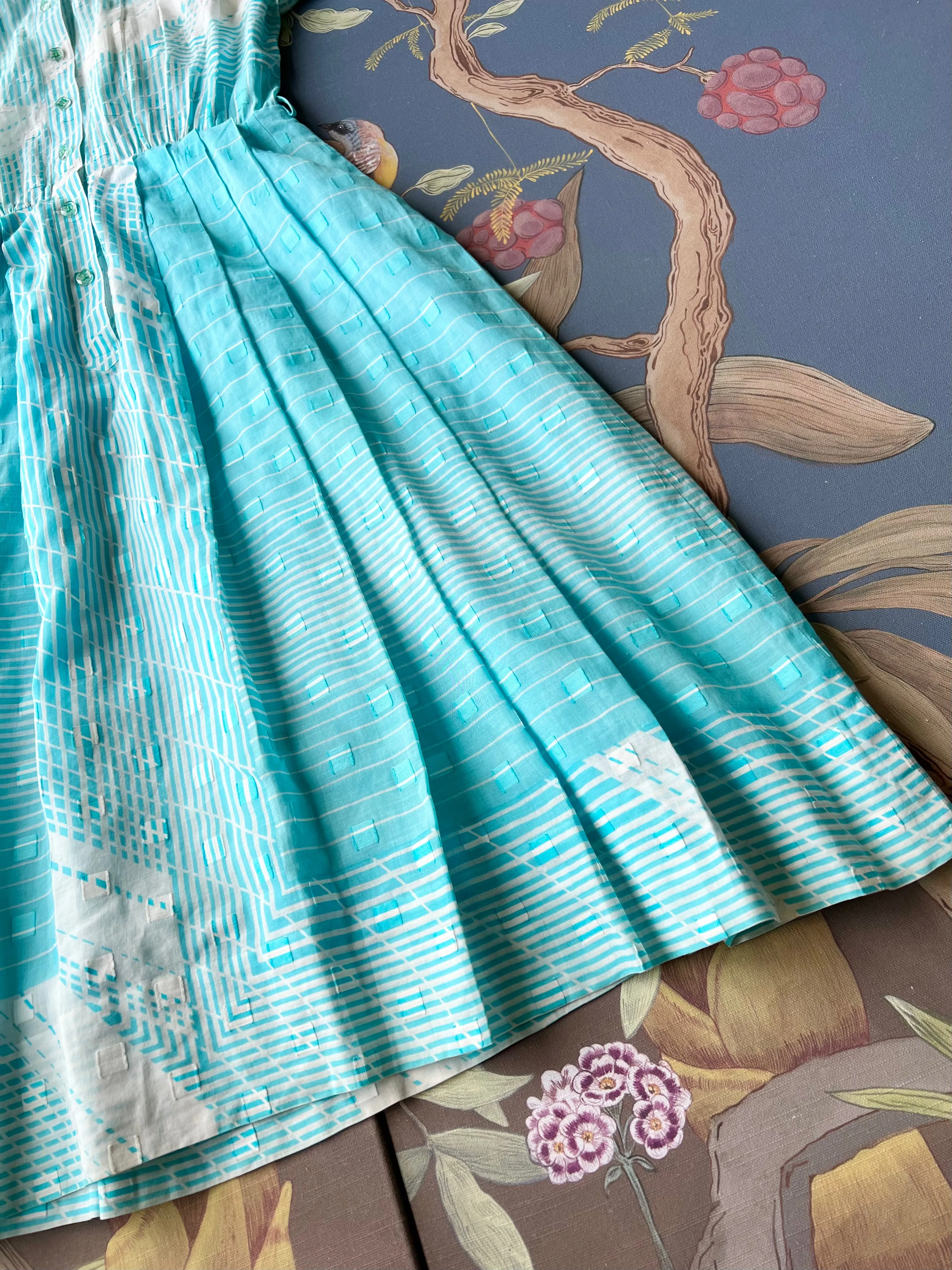 1950s Blue White Geometric Wave Embossed Pattern Dress MEDIUM