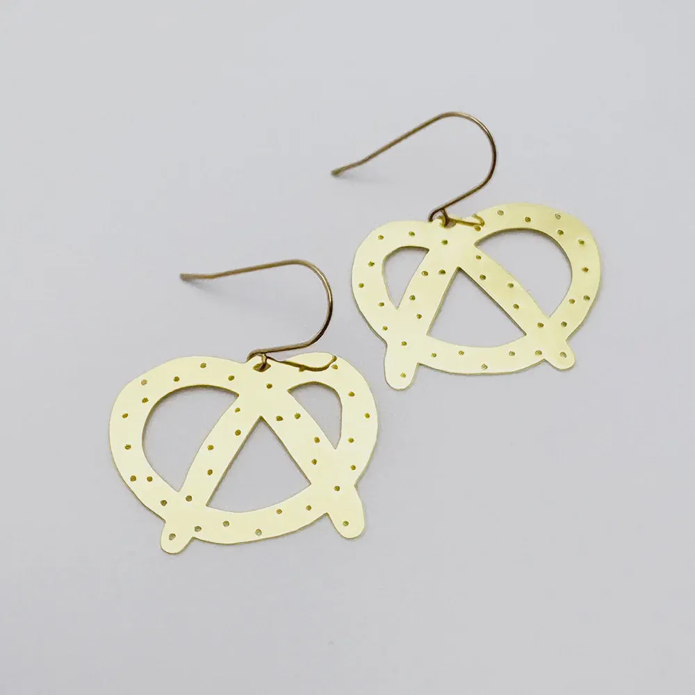 Denz | Midi Pretzel Earrings in Gold