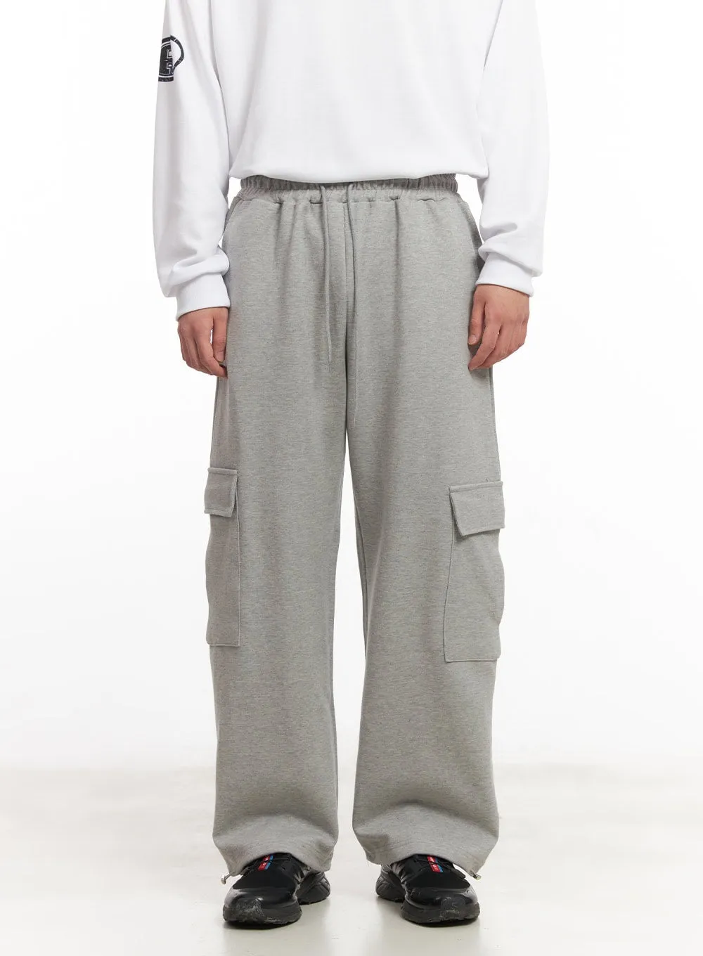 Men's Cargo Pocket Wide-Fit Sweatpants IM517