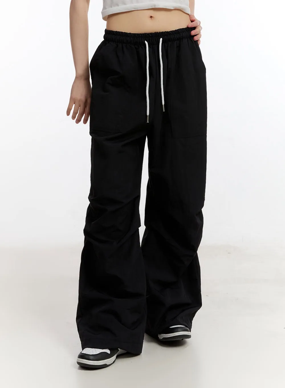 Pintuck Pocket Wide-Fit Sweatpants CA504