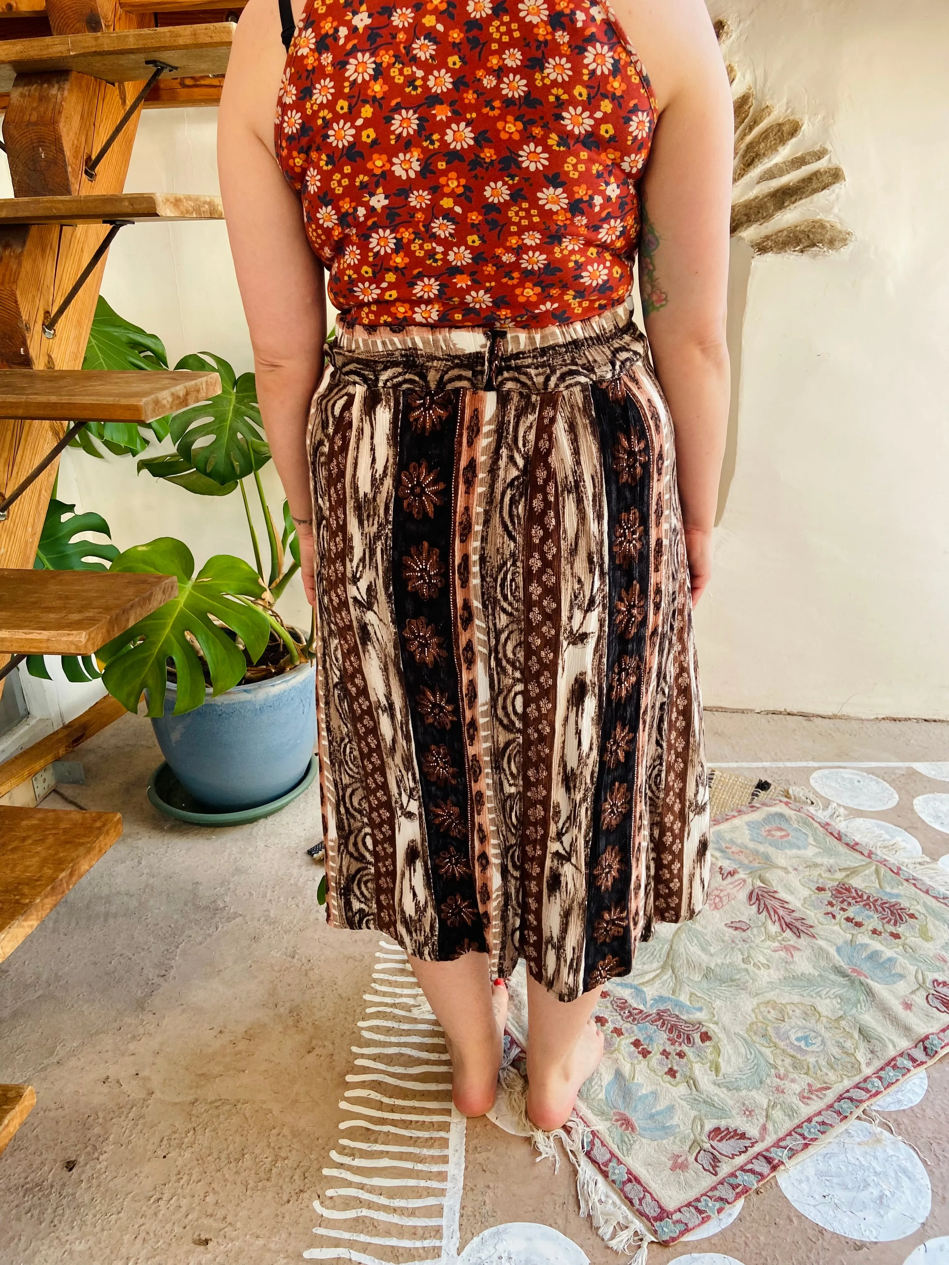 VINTAGE 90’s Brown Bohemian Pattern Midi Skirt - S/M
